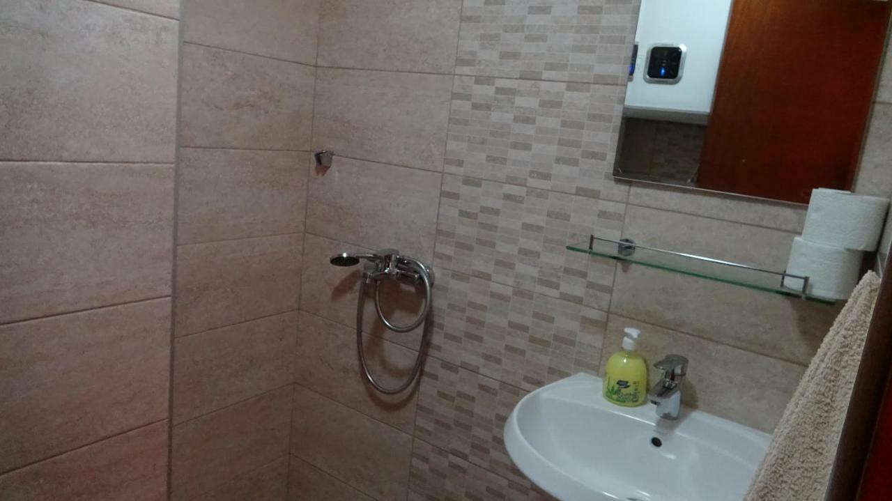 Apartmani Mia Vuksanovic سيتينيي المظهر الخارجي الصورة