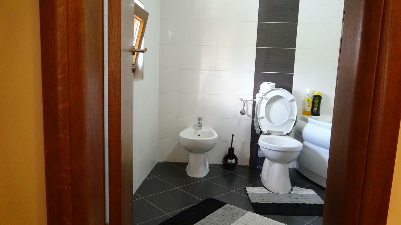 Apartmani Mia Vuksanovic سيتينيي المظهر الخارجي الصورة
