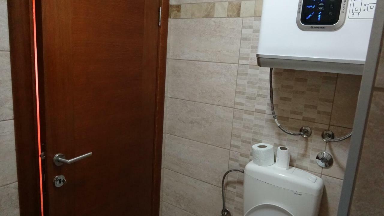 Apartmani Mia Vuksanovic سيتينيي المظهر الخارجي الصورة