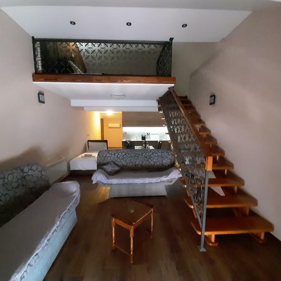 Apartmani Mia Vuksanovic سيتينيي المظهر الخارجي الصورة