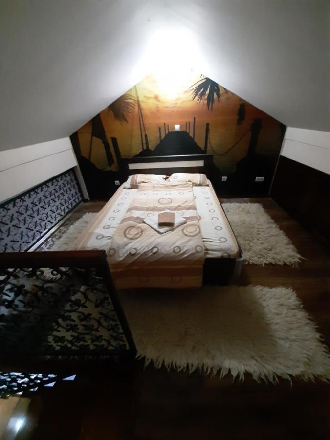 Apartmani Mia Vuksanovic سيتينيي المظهر الخارجي الصورة